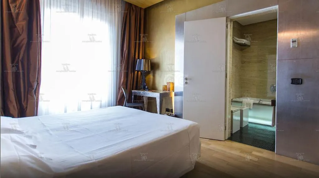 קטאניה Hotel Vdb Next